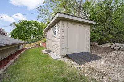 533  Oakland Ave, Mukwonago, WI 53149 - Photo 29