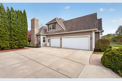 1578  Fox Hollow Ln, Cedarburg, WI 53012 - Photo 49