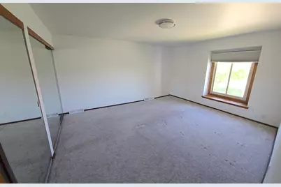 4077 W College Ave, Franklin, WI 53132 - Photo 11