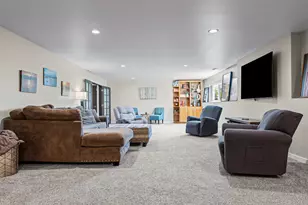 648 Silver Dr, Holmen, WI 54636 - Photo 29