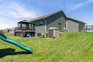 648 Silver Dr, Holmen, WI 54636 - Photo 41