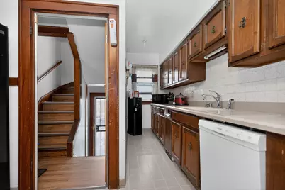 127 W Ring St, Milwaukee, WI 53212 - Photo 9