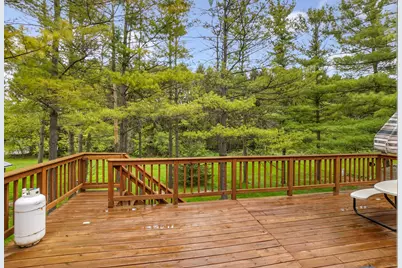 W200N16500  Pine Dr, Jackson, WI 53037 - Photo 11
