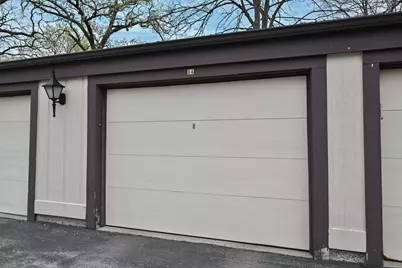 1684 S Carriage Ln, New Berlin, WI 53151 - Photo 25