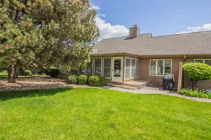 2114 W Norfolk Ct, Mequon, WI 53092 - Photo 17