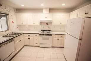 2114 W Norfolk Ct, Mequon, WI 53092 - Photo 5