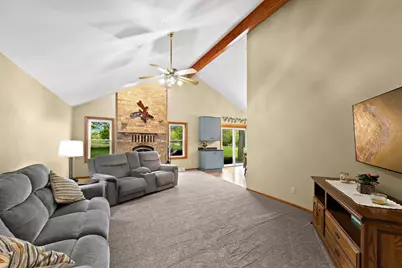 3180  124th St, Pleasant Prairie, WI 53158 - Photo 9