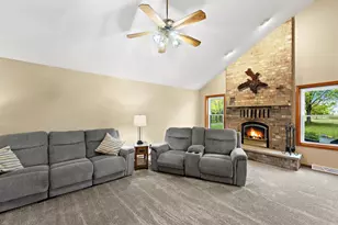 3180 124th St, Pleasant Prairie, WI 53158 - Photo 7