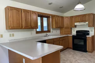 11411 Flavin Rd, Greenfield, WI 54660 - Photo 9