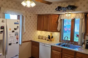 3655 E Lunham Ave, Cudahy, WI 53110 - Photo 3