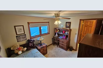 3655 E Lunham Ave, Cudahy, WI 53110 - Photo 13