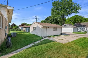 3216 N 88th St, Milwaukee, WI 53222 - Photo 29