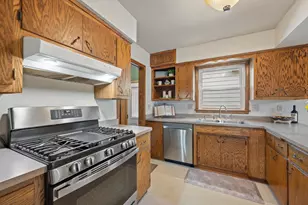 3216 N 88th St, Milwaukee, WI 53222 - Photo 7
