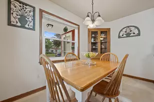 3216 N 88th St, Milwaukee, WI 53222 - Photo 9