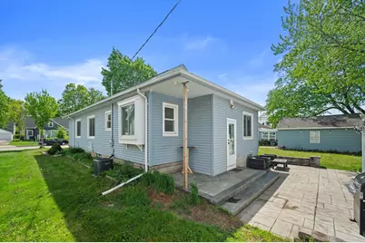 118 W Roberta Ave, Waukesha, WI 53186 - Photo 31