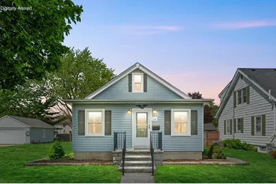 118 W Roberta Ave, Waukesha, WI 53186 - Photo 1