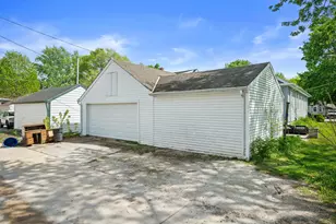 118 W Roberta Ave, Waukesha, WI 53186 - Photo 29