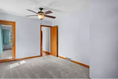 118 W Roberta Ave, Waukesha, WI 53186 - Photo 21