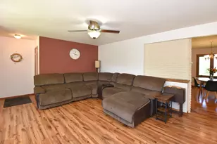 1526 Greenway Terrace, Waukesha, WI 53186 - Photo 5