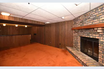 1526  Greenway Ter, Waukesha, WI 53186 - Photo 27