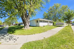 3605 Spruce St, Racine, WI 53403 - Photo 1