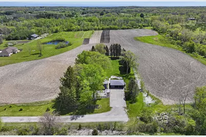 6739  Sportsman Dr, Racine, WI 53402 - Photo 35