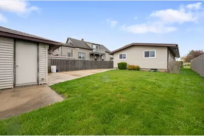 3313 E Mallory Ave, Cudahy, WI 53110 - Photo 25