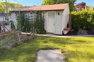 2407 S 78th St, West Allis, WI 53219 - Photo 29