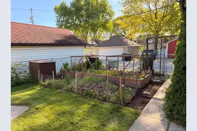 2407 S 78th St, West Allis, WI 53219 - Photo 29