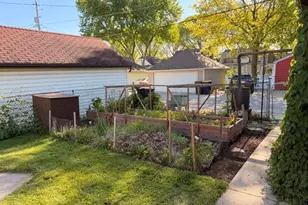 2407 S 78th St, West Allis, WI 53219 - Photo 29