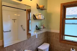 2407 S 78th St, West Allis, WI 53219 - Photo 13