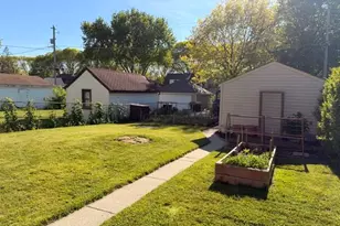 2407 S 78th St, West Allis, WI 53219 - Photo 35