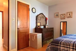 2407 S 78th St, West Allis, WI 53219 - Photo 9