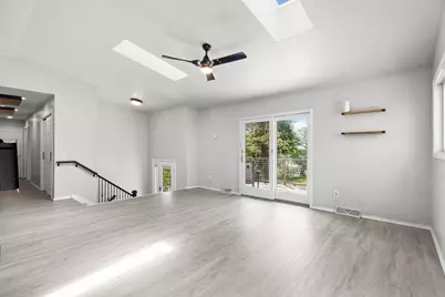 608  Ray St, Lake Mills, WI 53551 - Photo 5