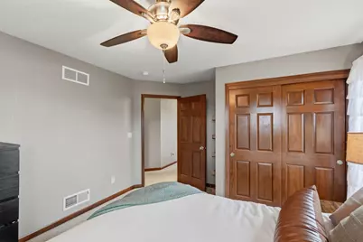 3967  Oakmont Trl, Waukesha, WI 53188 - Photo 29