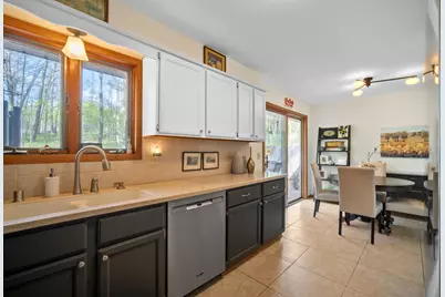 2120  Willowbrook Dr, West Bend, WI 53090 - Photo 11