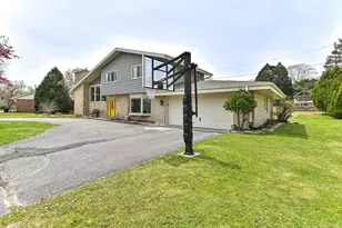 8947 N Santa Monica Blvd, Bayside, WI 53217 - Photo 7