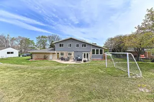 8947 N Santa Monica Blvd, Bayside, WI 53217 - Photo 33
