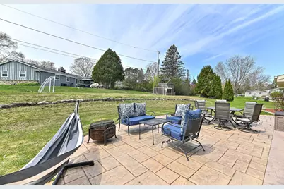 8947 N Santa Monica Blvd, Bayside, WI 53217 - Photo 37