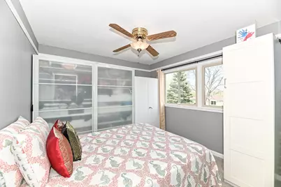 8947 N Santa Monica Blvd, Bayside, WI 53217 - Photo 27