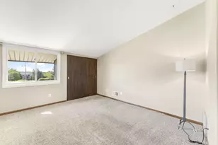 1430 Big Bend Rd, Waukesha, WI 53189 - Photo 17