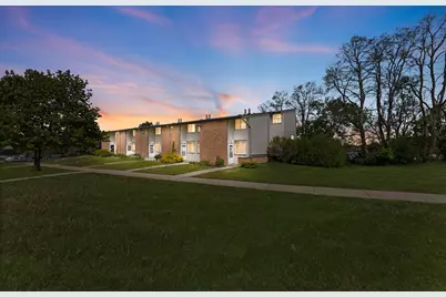 1430  Big Bend Rd #K, Waukesha, WI 53189 - Photo 3