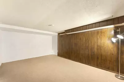 1430  Big Bend Rd #K, Waukesha, WI 53189 - Photo 11