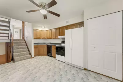 1430  Big Bend Rd #K, Waukesha, WI 53189 - Photo 9