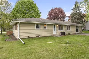 W173S7150 Grove St, Muskego, WI 53150 - Photo 17