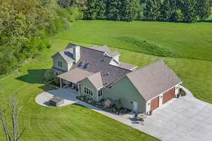 W359S4157 Bowe Ct, Ottawa, WI 53118 - Photo 5
