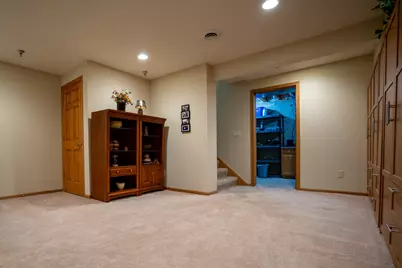 14785 W Wilbur Dr, New Berlin, WI 53151 - Photo 51
