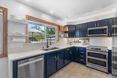 8613 W Ohio Ave, Milwaukee, WI 53227 - Photo 13