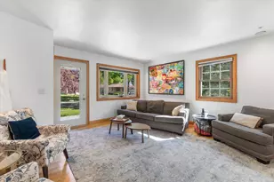 8613 W Ohio Ave, Milwaukee, WI 53227 - Photo 7