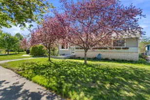 8613 W Ohio Ave, Milwaukee, WI 53227 - Photo 5